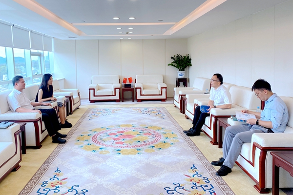中小擔(dān)保與進(jìn)出口銀行廣西分行、郵儲銀行廣西區(qū)分行洽談業(yè)務(wù)合作